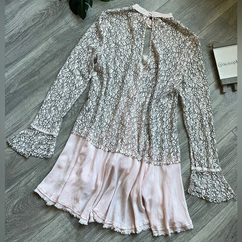 Free People Tell Tale Keyhole Gauzy Eyelash Lace Trapeze Dress in Pearl L